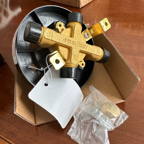 Signature Hardware Shower Pressure Valve - Picture 2 of 5